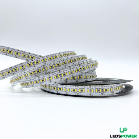 Светодиодная лента SMD 3014  240LED  12V  21W  IP20  6000K (4)