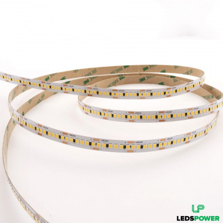 Светодиодная лента SMD 2835  240LED  12V  18W  IP20  3000К (2)