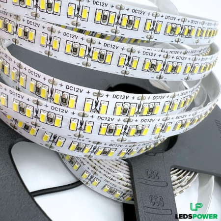 Светодиодная лента SMD 3014  240LED  12V  21W  IP20  6000K (5)