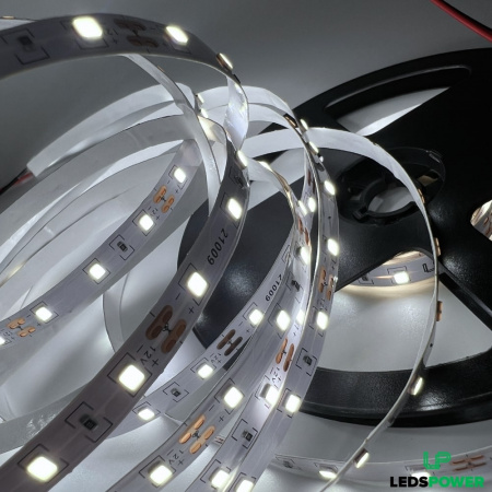 Светодиодная лента SMD 2835  60LED  12V  4,8W  IP20  6000К (2)