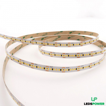 Светодиодная лента SMD 2835  240LED  12V  18W  IP20  6000К (2)