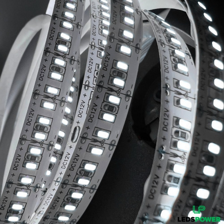 Светодиодная лента SMD 3014  240LED  12V  21W  IP20  6000K (2)